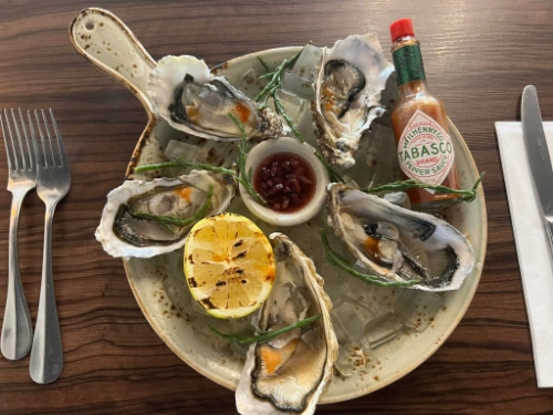 Escape Restaurant & Bar