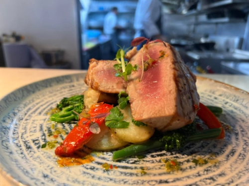 Escape Restaurant & Bar